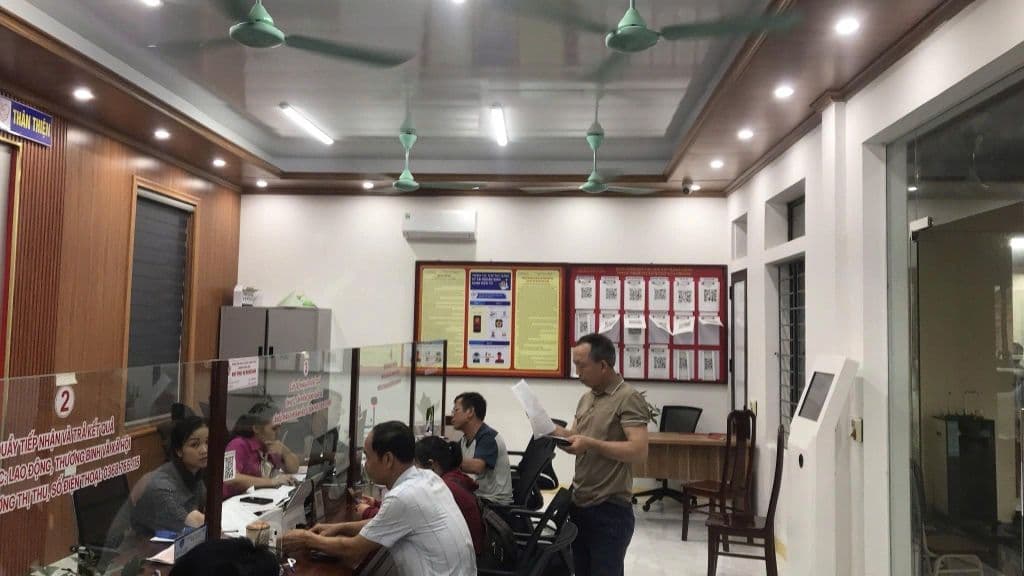 TTHCC PHƯỜNG VŨNG ÁNG ĐƯA VÀO SỬ DỤNG HỆ THỐNG XẾP HÀNG TỰ ĐỘNG COMQ - hình ảnh 4