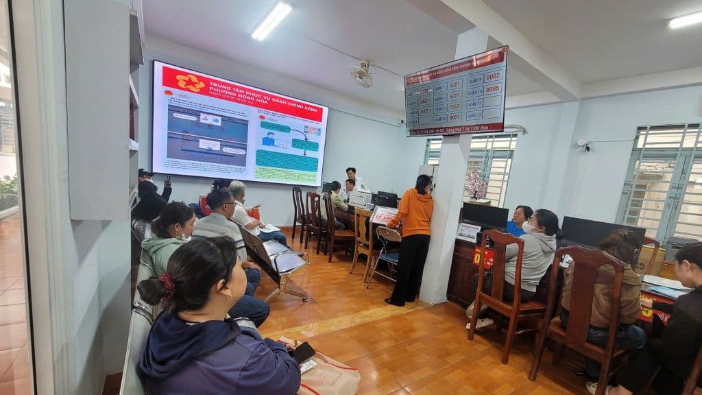 Phường Đông Hoà cải cách toàn diện quy trình đón tiếp người dân - hình ảnh 6